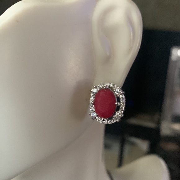 New classy stylish elegant artwork artisan Red Ruby Cz’s SS925 studs earrings - Picture 2 of 11